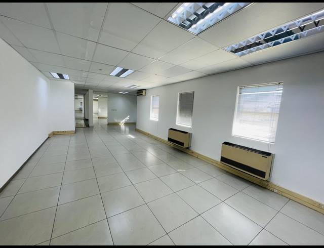 434M² OFFICE TO LET IN FOURWAYS